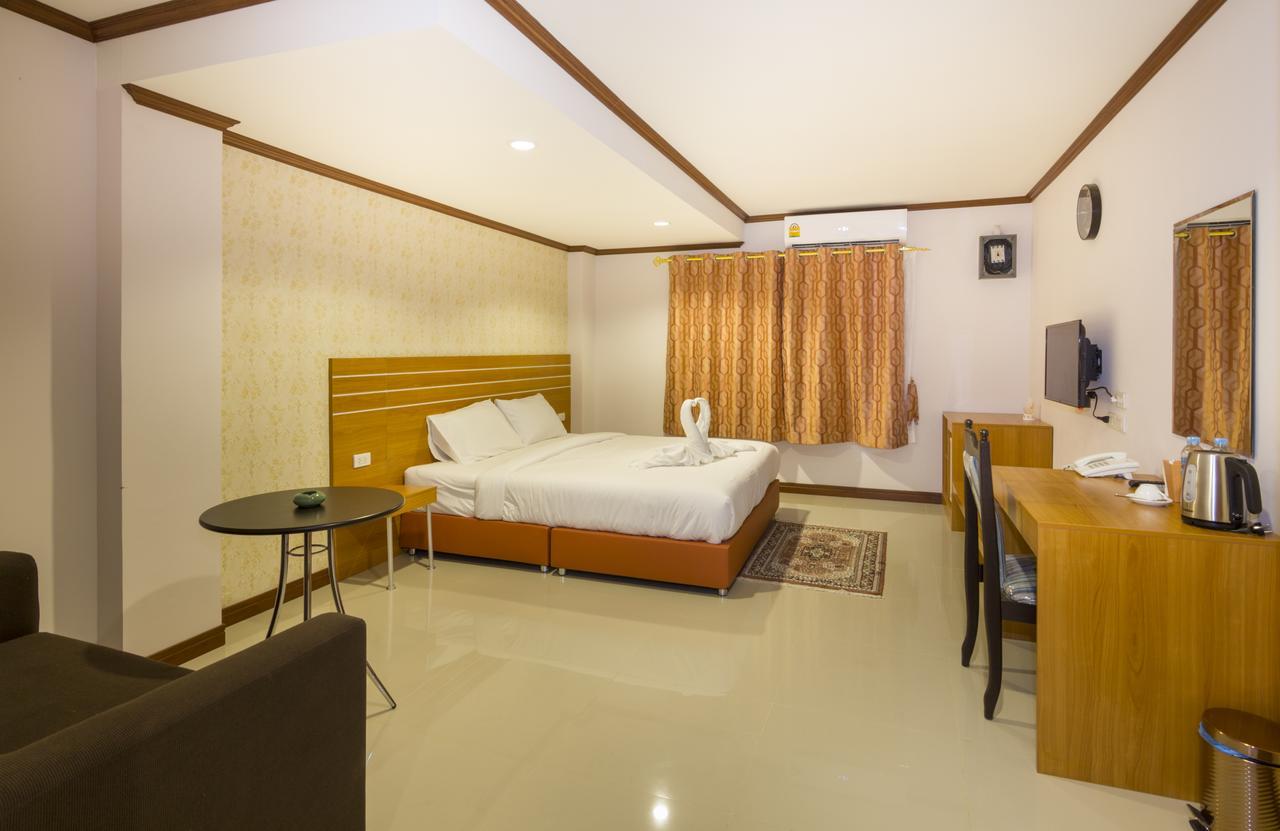 Central Avenue Residency Pattaya Extérieur photo