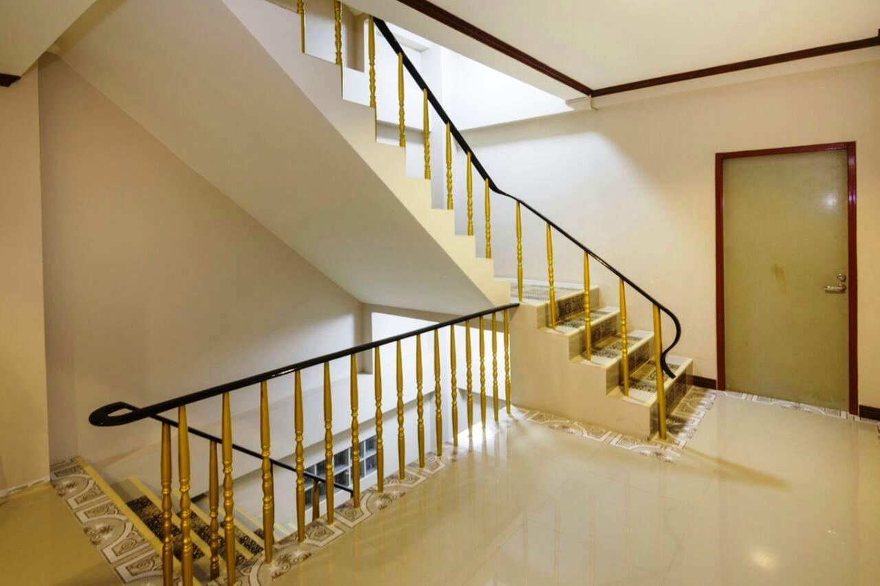 Central Avenue Residency Pattaya Extérieur photo