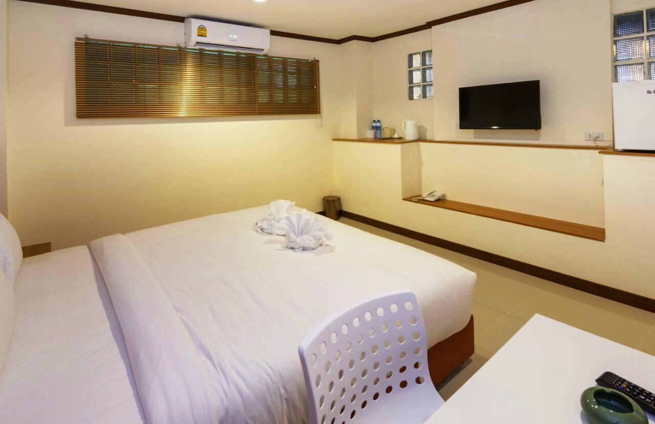 Central Avenue Residency Pattaya Extérieur photo