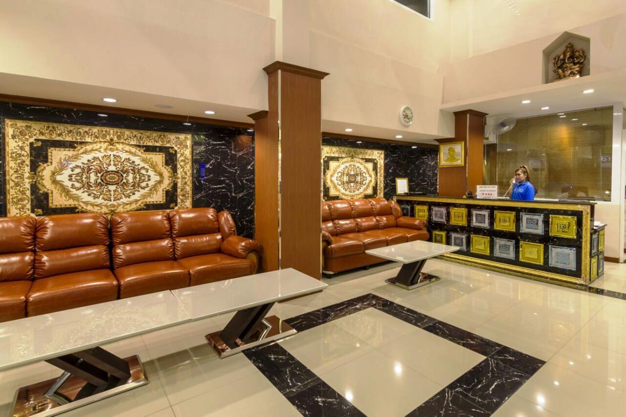 Central Avenue Residency Pattaya Extérieur photo